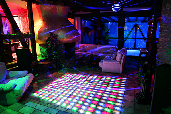  Dancefloor